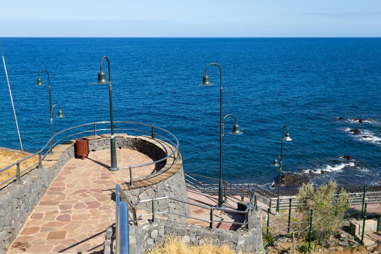 Home2Book Stunning Beachfront House With Sea Views Канделария Экстерьер фото